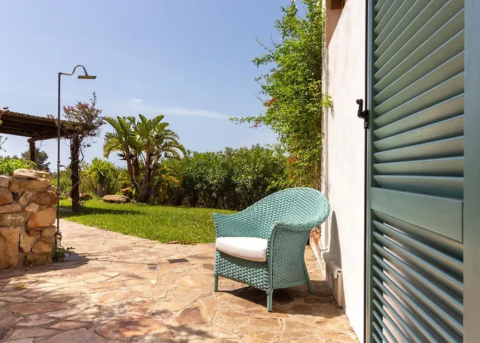 Maffi - Spaziosa, Vista Mare E Parcheggio *